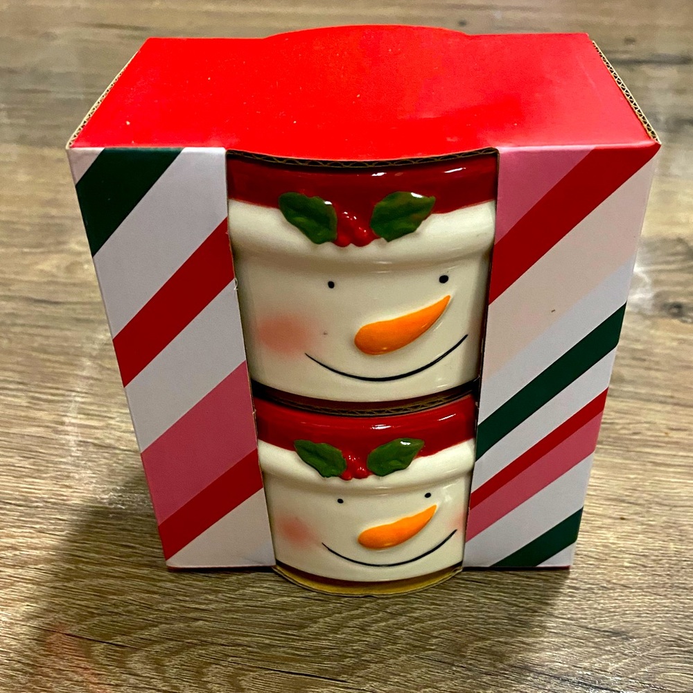 Snowman ramekins bake shop NIB